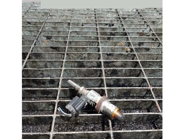 bontott NISSAN JUKE Porlasztó (1 db)