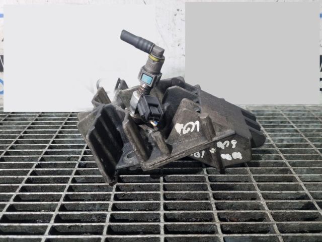 bontott NISSAN JUKE Porlasztó (1 db)