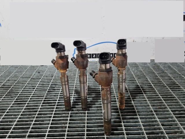 bontott NISSAN JUKE Porlasztó (1 db)