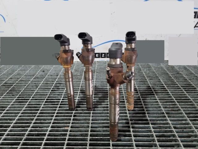 bontott NISSAN JUKE Porlasztó (1 db)