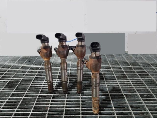 bontott NISSAN JUKE Porlasztó (1 db)