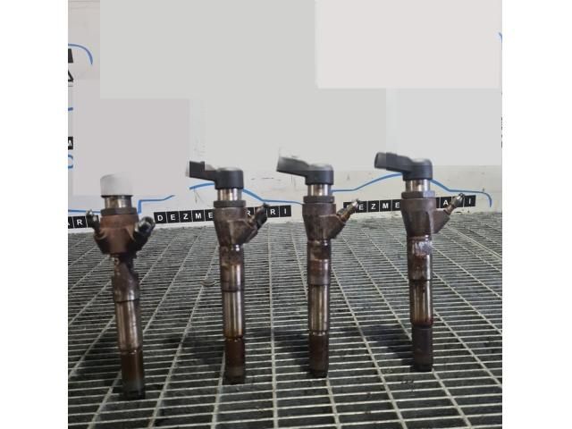 bontott NISSAN JUKE Porlasztó (1 db)