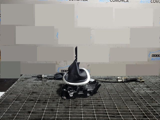 bontott NISSAN JUKE Váltó Kulissza