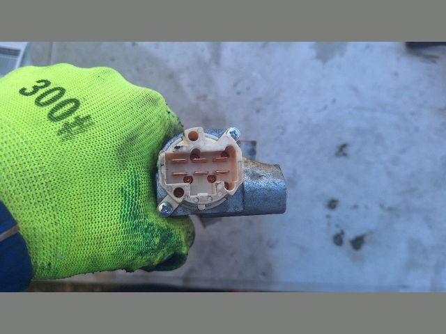 bontott NISSAN JUKE Gyújtáskapcsoló Házzal