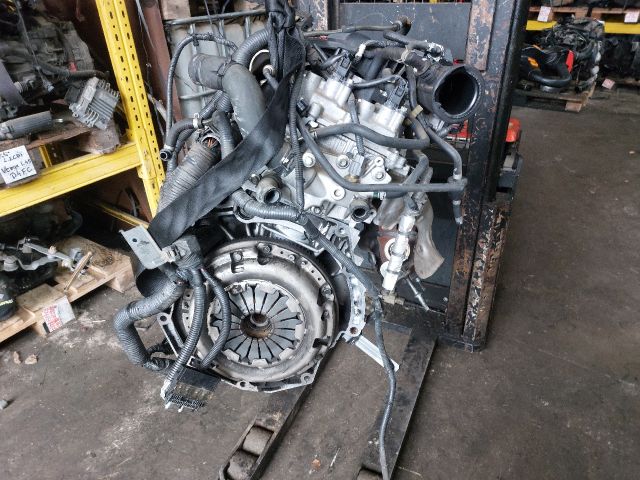 bontott NISSAN JUKE Komplett Motor (Segédberendezésekkel)