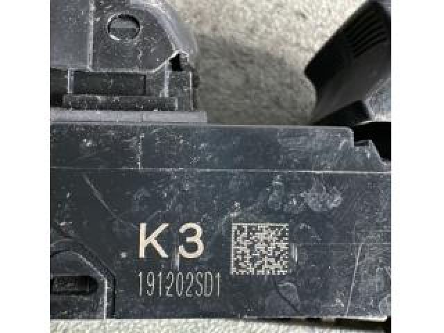 bontott NISSAN JUKE Ablakemelő Kapcsoló Négyes / Kettes