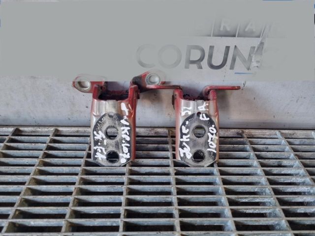 bontott NISSAN JUKE Ajtó Zsanér (Pozíciófüggetlen)