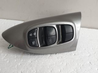 bontott NISSAN JUKE Bal első Ablakemelő Kapcsoló