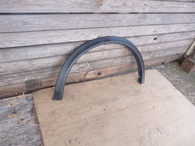 bontott NISSAN JUKE Bal első Sárvédő Díszléc