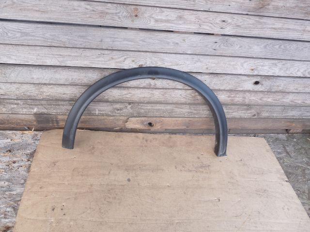 bontott NISSAN JUKE Bal első Sárvédő Díszléc