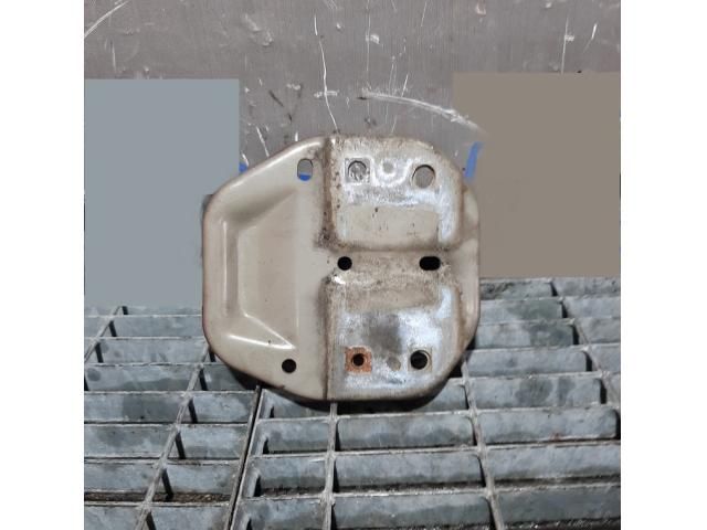 bontott NISSAN JUKE Bal első Ütközéscsillapító