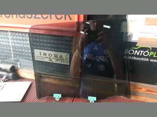 bontott NISSAN JUKE Bal hátsó Ablak