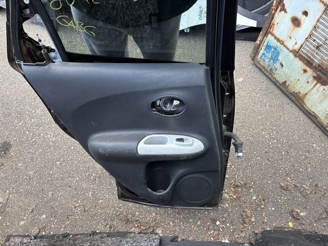 bontott NISSAN JUKE Bal hátsó Ajtó (Részeivel)