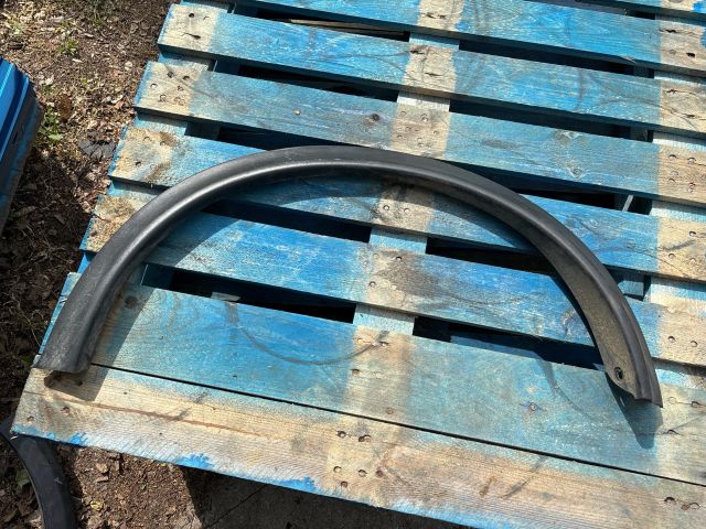 bontott NISSAN JUKE Bal hátsó Sárvédő Díszléc