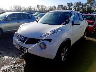 bontott NISSAN JUKE Bal Ködfényszóró Lámpakeret