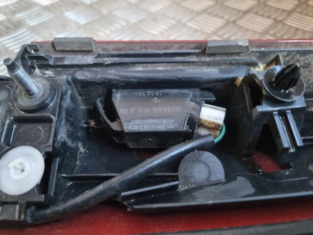 bontott NISSAN JUKE Csomagtérajtó Díszléc