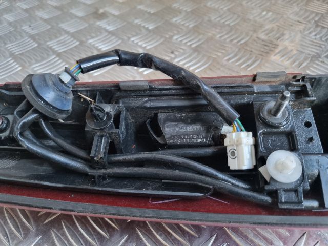 bontott NISSAN JUKE Csomagtérajtó Díszléc