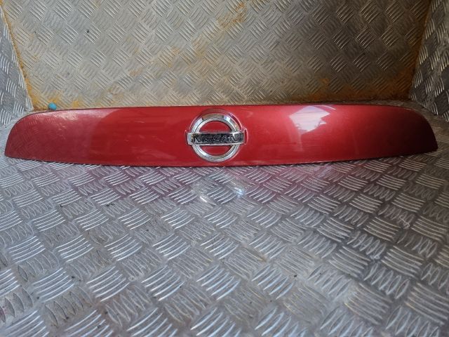 bontott NISSAN JUKE Csomagtérajtó Díszléc