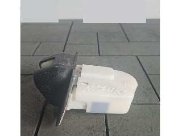 bontott NISSAN JUKE Csomagtérajtó Zárszerkezet