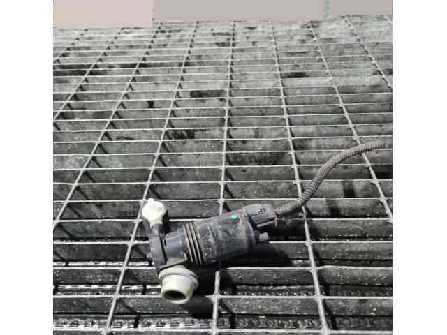 bontott NISSAN JUKE Első Ablakmosó Szivattyú