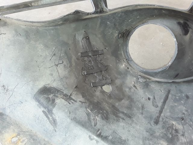 bontott NISSAN JUKE Első Lökhárító Alsó (Műanyag)