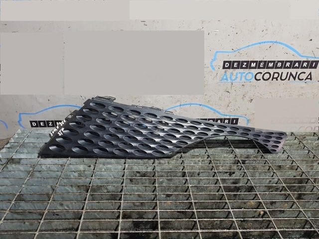 bontott NISSAN JUKE Első Lökhárító Díszléc