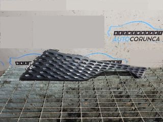 bontott NISSAN JUKE Első Lökhárító Díszléc