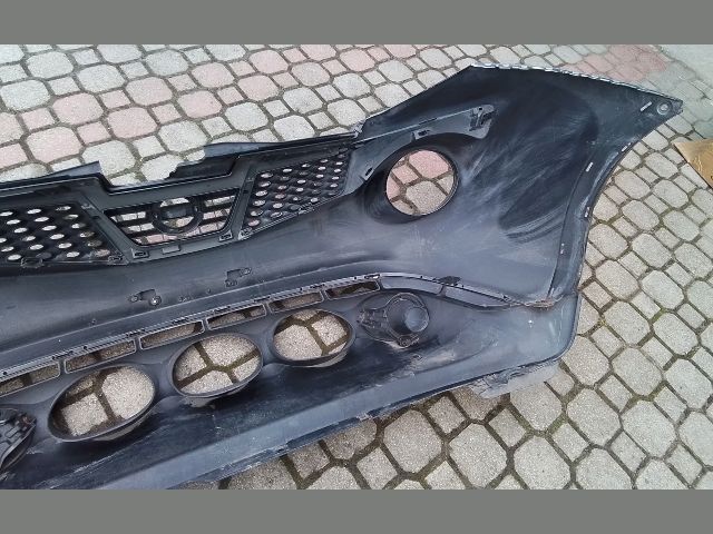 bontott NISSAN JUKE Első Lökhárító (Részeivel)