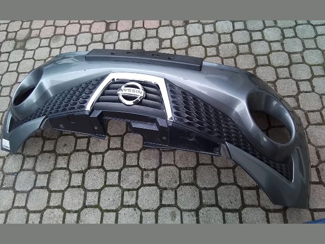 bontott NISSAN JUKE Első Lökhárító (Részeivel)