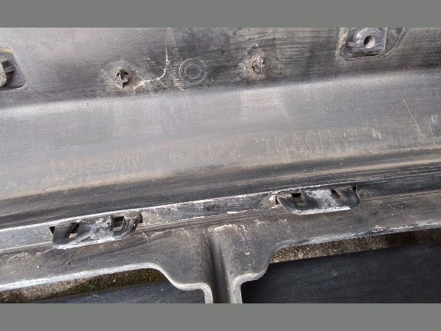 bontott NISSAN JUKE Első Lökhárító (Részeivel)