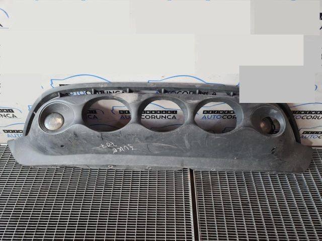 bontott NISSAN JUKE Első Lökhárító (Üresen)