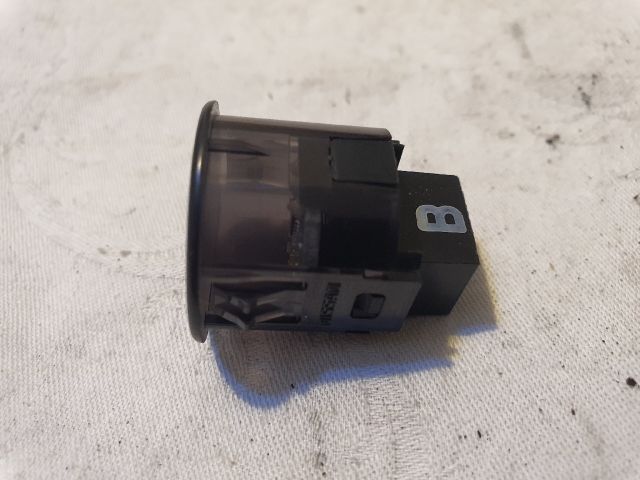 bontott NISSAN JUKE Fényérzékelő