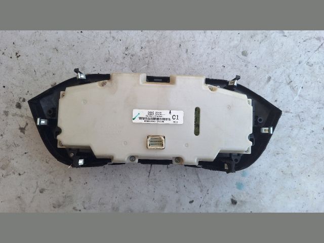 bontott NISSAN JUKE Fűtéskapcsoló (digit klímás)