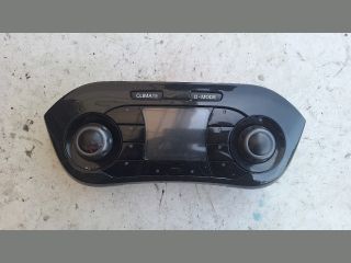 bontott NISSAN JUKE Fűtéskapcsoló (digit klímás)