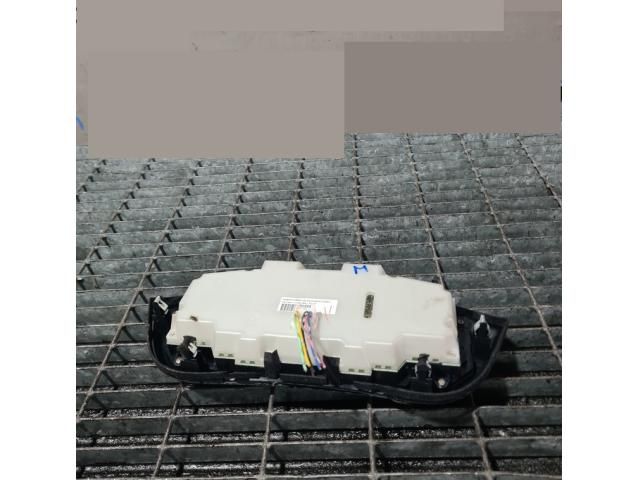 bontott NISSAN JUKE Fűtéskapcsoló