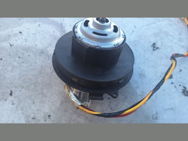 bontott NISSAN JUKE Fűtőmotor (Nem klímás)