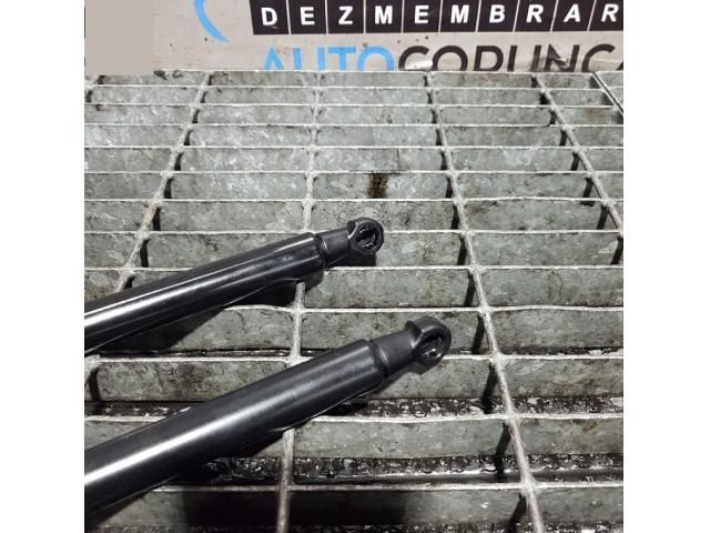 bontott NISSAN JUKE Gázrugós Kitámasztó Teleszkóp Csomagtérajtó (Pozíciófüggetlen)