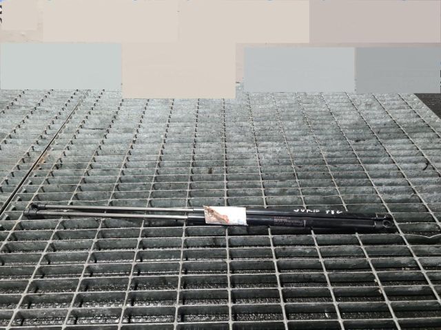 bontott NISSAN JUKE Gázrugós Kitámasztó Teleszkóp Csomagtérajtó (Pozíciófüggetlen)