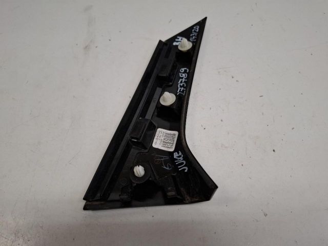 bontott NISSAN JUKE Hátsó Szélvédő Díszléc