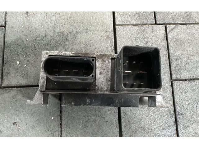 bontott NISSAN JUKE Izzító Relé