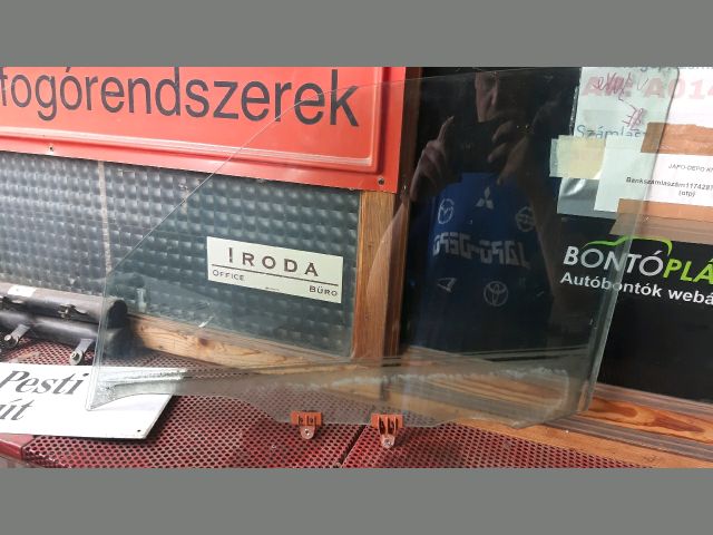 bontott NISSAN JUKE Jobb első Ablak