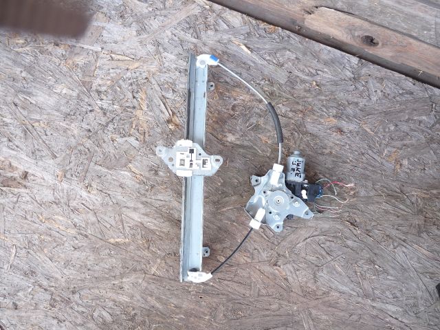 bontott NISSAN JUKE Jobb első Ablakemelő Szerkezet (Elektromos)