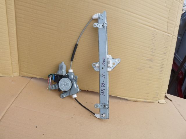 bontott NISSAN JUKE Jobb első Ablakemelő Szerkezet (Elektromos)