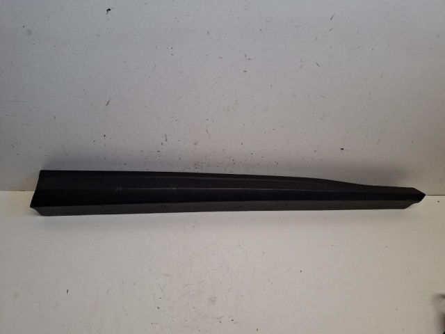 bontott NISSAN JUKE Jobb első Ajtó Díszléc