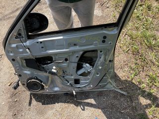 bontott NISSAN JUKE Jobb első Ajtó (Részeivel)