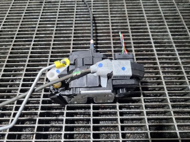 bontott NISSAN JUKE Jobb első Ajtózár