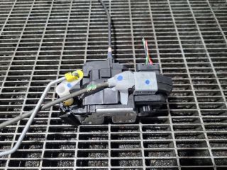 bontott NISSAN JUKE Jobb első Ajtózár