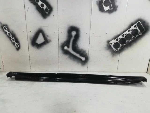 bontott NISSAN JUKE Jobb első Küszöb Díszléc