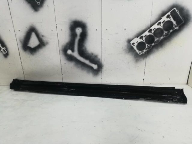 bontott NISSAN JUKE Jobb első Küszöb Díszléc