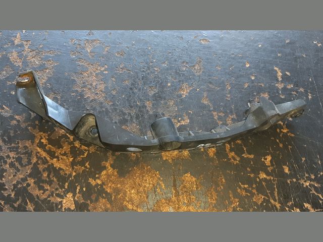 bontott NISSAN JUKE Jobb első Oldal Lökhárító Tartó (Műanyag)